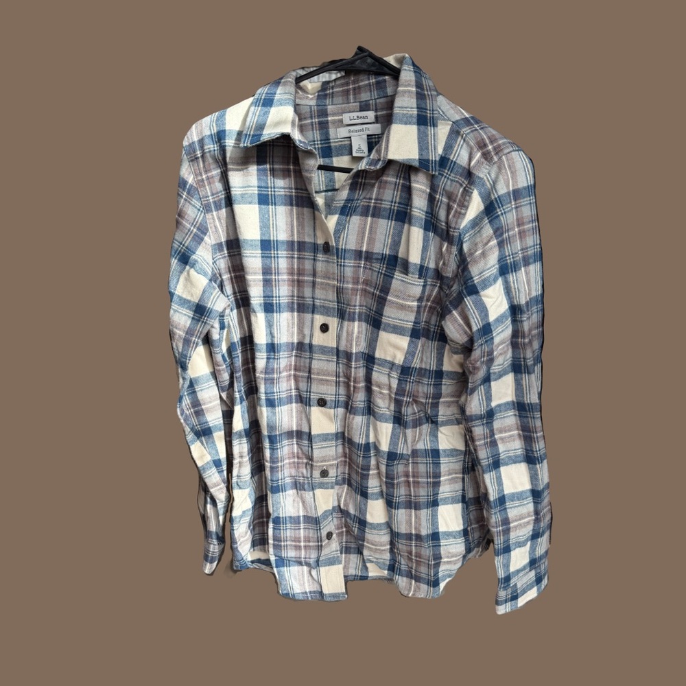 L.L Bean Relaxed Fit Blue and White Plaid Button Down Long Sleeve Shirt